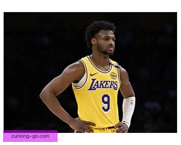 布朗尼砍下26分7篮板5助攻带领南湾湖人获胜 老詹盛赞布朗尼表现超乎想象