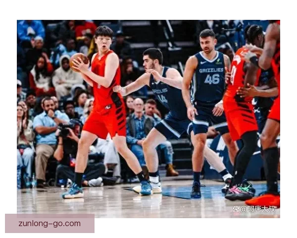 开拓者迎战快船杨瀚森能否出场小卡力争三连胜